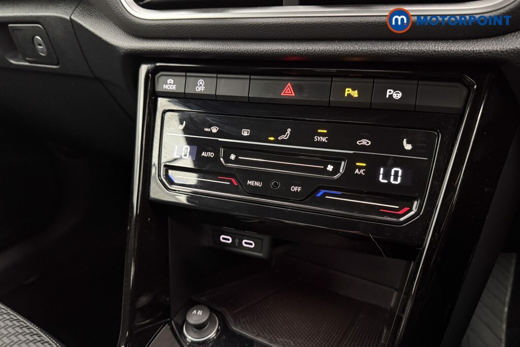 Used Volkswagen T-Roc for sale - 77490347: Photo 21