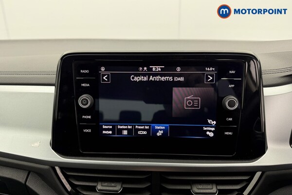 Used Volkswagen T-Roc 2023 for sale - 76206299: Photo 14