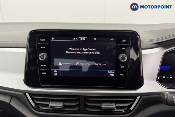 Used Volkswagen T-Roc 2023 for sale - 76206299: Photo 18