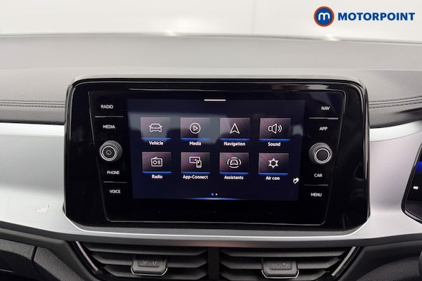 Used Volkswagen T-Roc 2023 for sale - 76206299: Photo 19