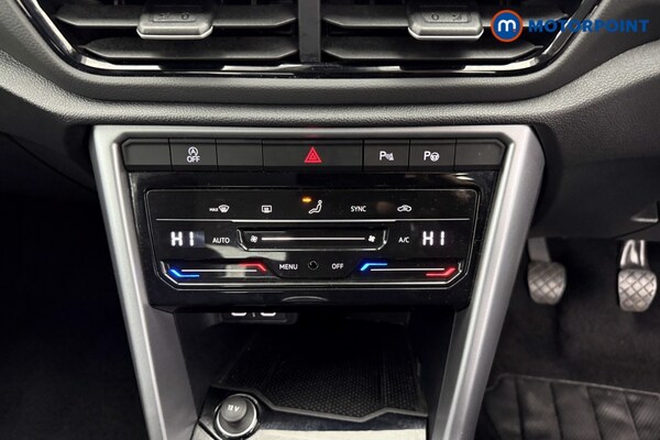 Used Volkswagen T-Roc 2023 for sale - 76206299: Photo 20