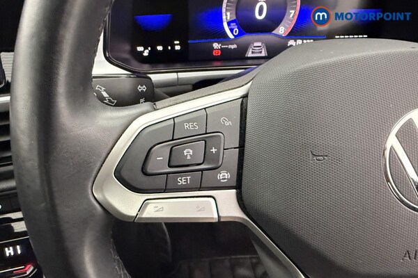 Used Volkswagen T-Roc 2023 for sale - 76206299: Photo 22