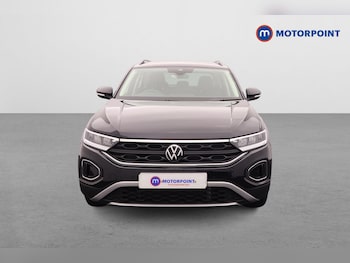 Used Volkswagen T-Roc 2023 for sale - 76206299: Photo