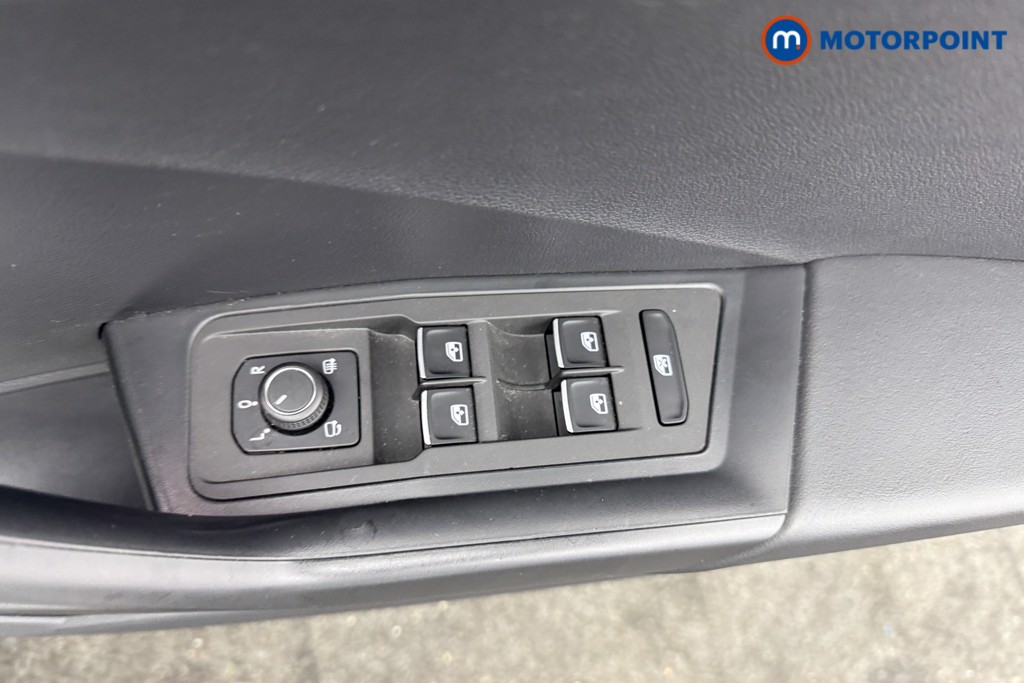 Used Volkswagen T-Roc 2019 for sale - 77932108: Photo 23