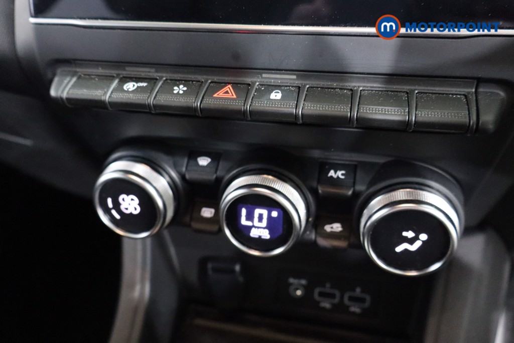 Used Renault Captur 2023 for sale - 76328907: Photo 21