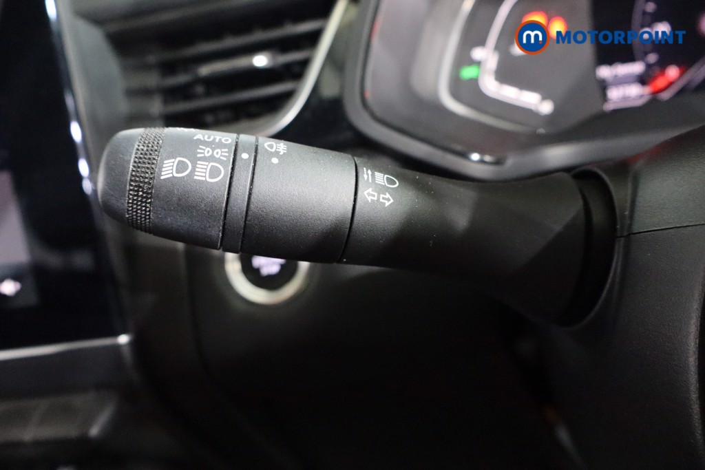 Used Renault Captur 2023 for sale - 76328907: Photo 25