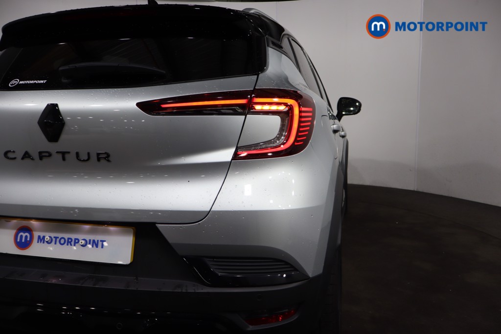 Used Renault Captur 2023 for sale - 76328907: Photo 41