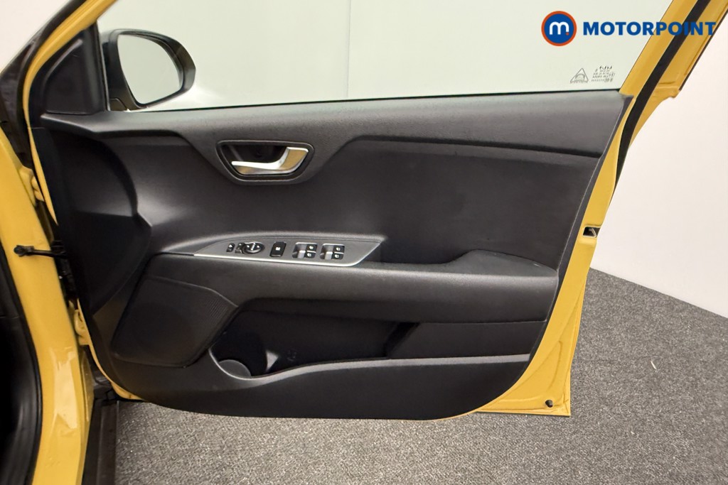 Used Kia Stonic 2024 for sale - 77117664: Photo 24