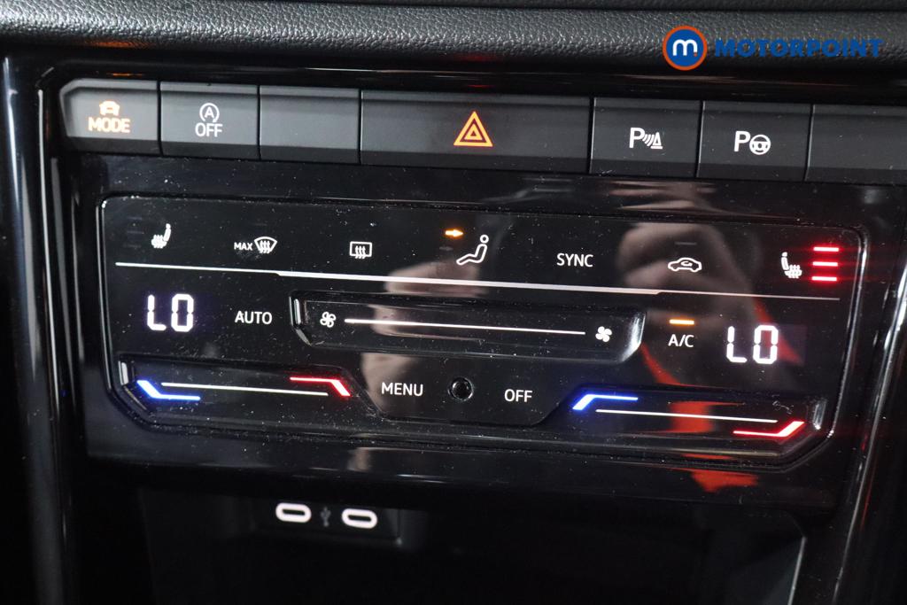 Used Volkswagen T-Roc 2023 for sale - 76905544: Photo 22