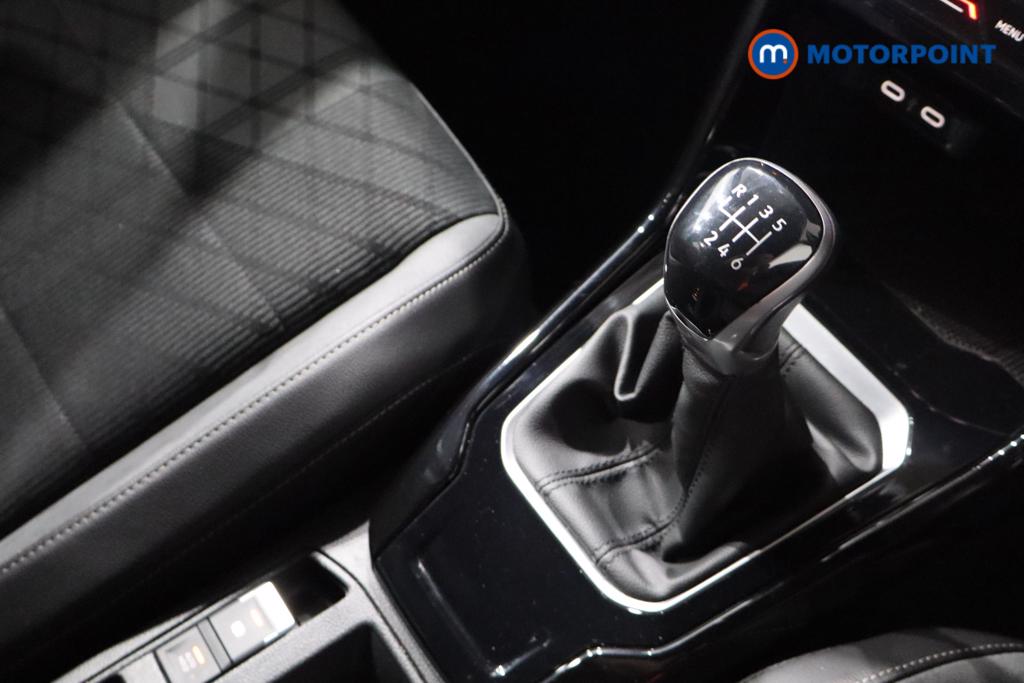 Used Volkswagen T-Roc 2023 for sale - 76905544: Photo 23