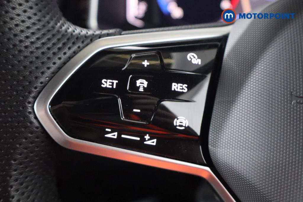 Used Volkswagen T-Roc 2023 for sale - 76905544: Photo 24