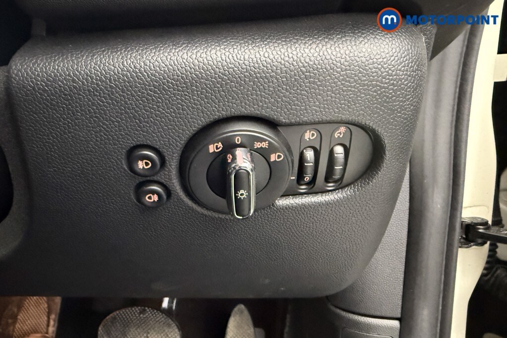 Used MINI Convertible 2019 for sale - 77943549: Photo 17