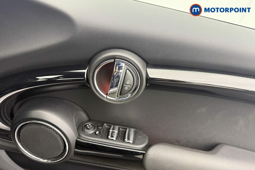 Used MINI Convertible 2019 for sale - 77943549: Photo 18