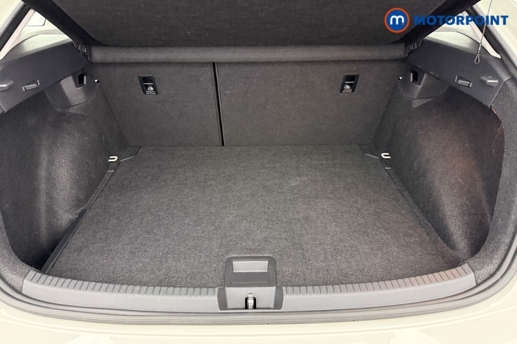 Used Volkswagen Taigo 2023 for sale - 76718349: Photo 29