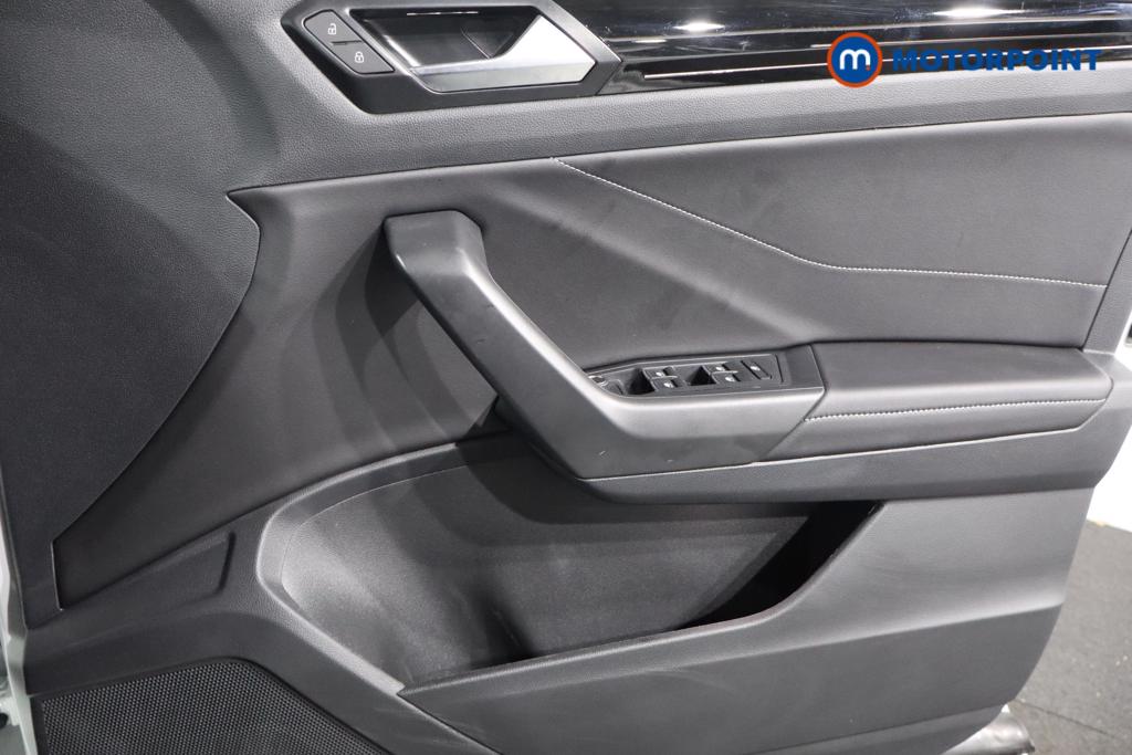 Used Volkswagen T-Roc 2025 for sale - 77324136: Photo 18