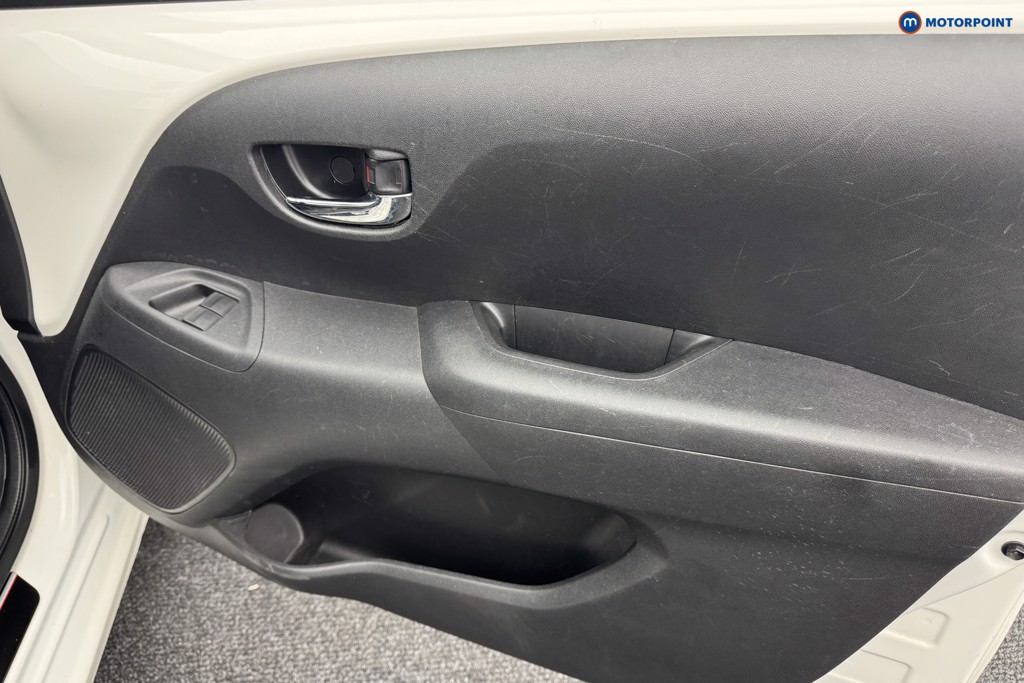 Used Toyota AYGO 2019 for sale - 76797443: Photo 28