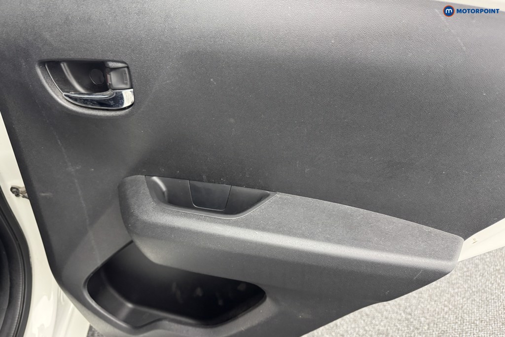 Used Toyota AYGO 2019 for sale - 76797443: Photo 30