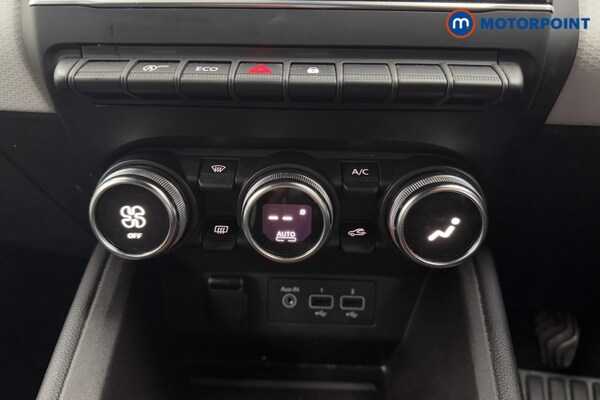 Used Renault Clio 2020 for sale - 76235123: Photo 21