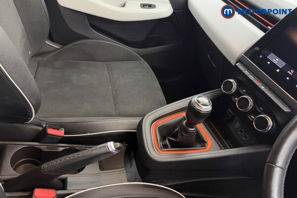 Used Renault Clio 2020 for sale - 76235123: Photo 24