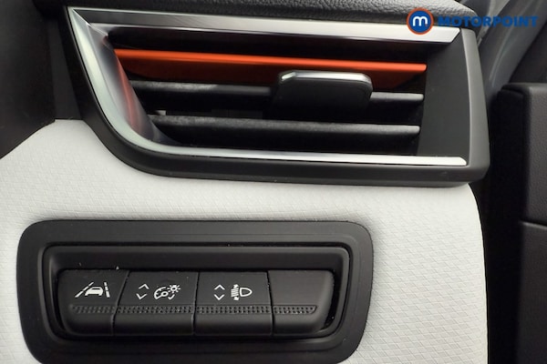 Used Renault Clio 2020 for sale - 76235123: Photo 25