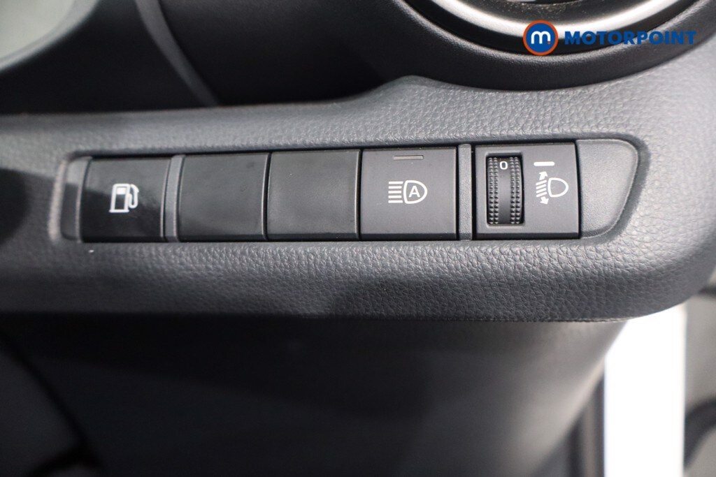 Used Toyota C-HR 2024 for sale - 76028580: Photo 30