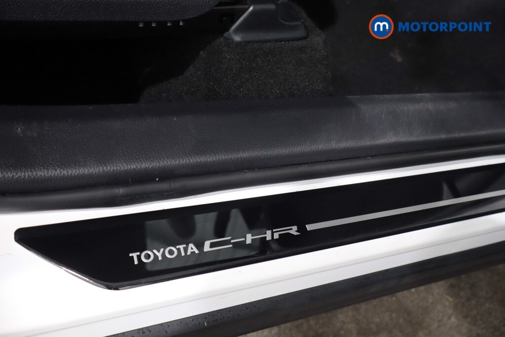 Used Toyota C-HR 2024 for sale - 76028580: Photo 31