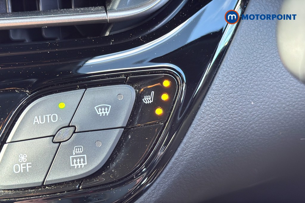 Used Toyota C-HR 2022 for sale - 78012296: Photo 22