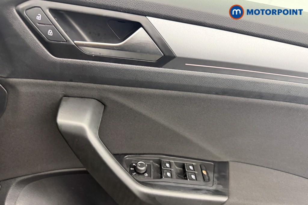 Used Volkswagen T-Roc 2021 for sale - 77248865: Photo 18