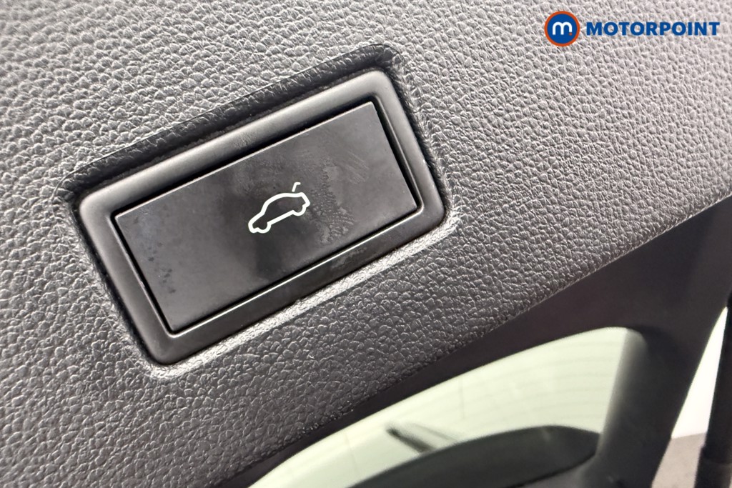 Used Volkswagen T-Roc 2021 for sale - 77248865: Photo 22