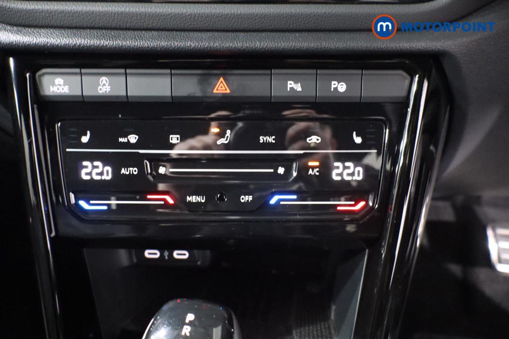 Used Volkswagen T-Roc for sale - 77324182: Photo 12