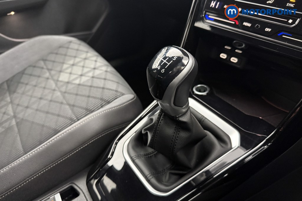 Used Volkswagen T-Roc 2023 for sale - 77286544: Photo 24