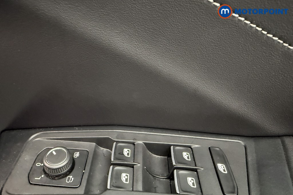 Used Volkswagen T-Roc 2023 for sale - 77286544: Photo 30