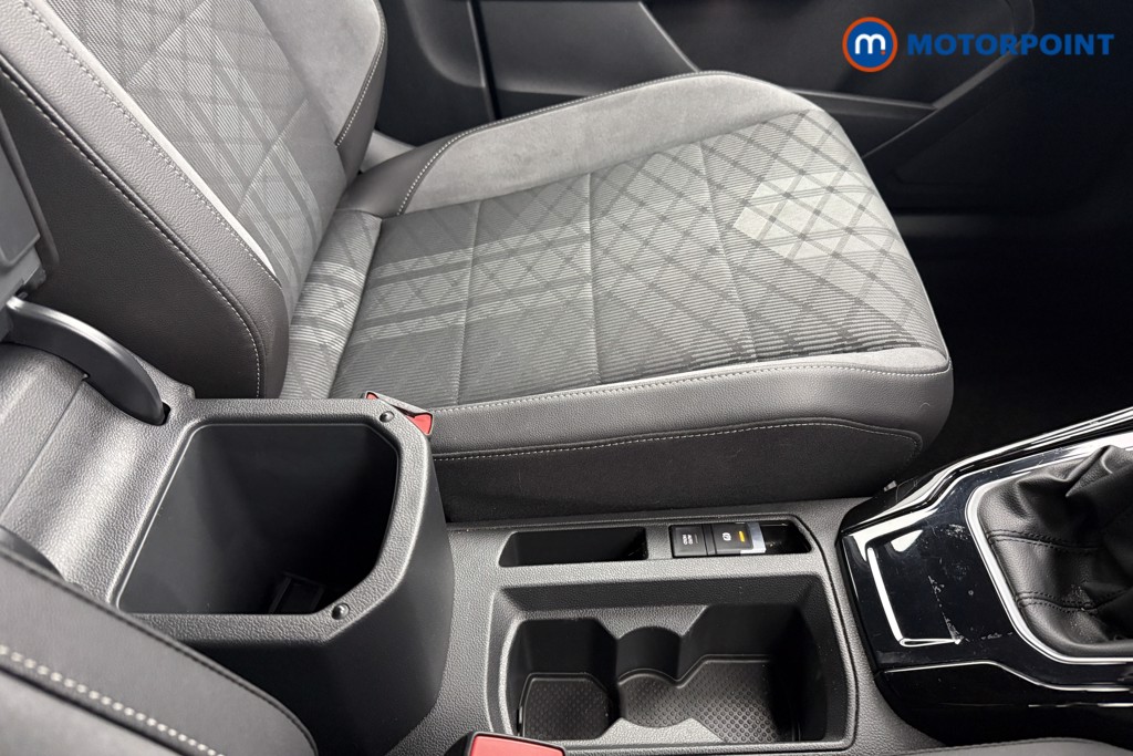 Used Volkswagen T-Roc 2023 for sale - 77286547: Photo 24