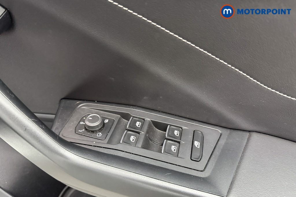 Used Volkswagen T-Roc 2023 for sale - 77286547: Photo 28