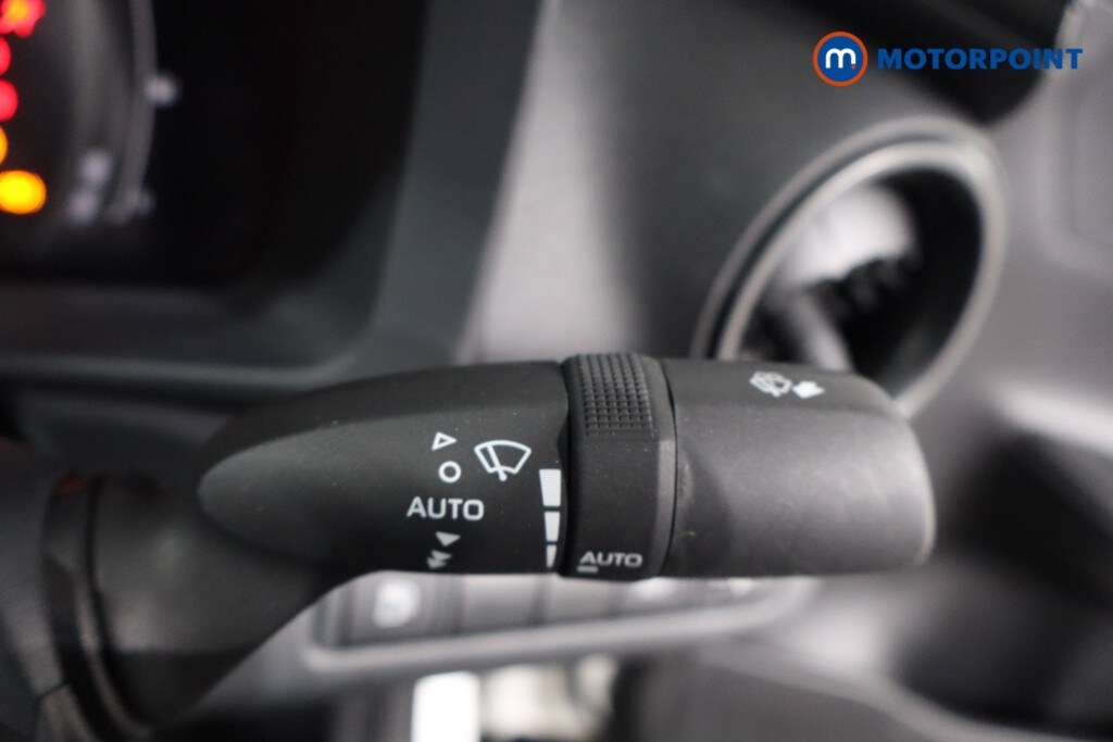 Used Toyota C-HR 2024 for sale - 76147184: Photo 24