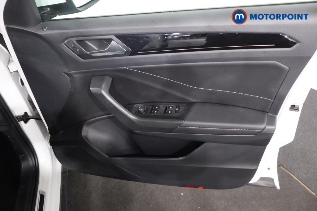 Used Volkswagen T-Roc 2022 for sale - 77747202: Photo 17