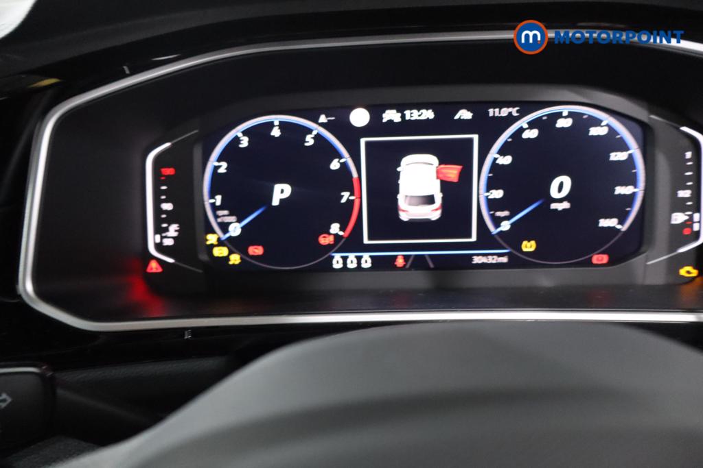 Used Volkswagen T-Roc 2022 for sale - 77747202: Photo 24