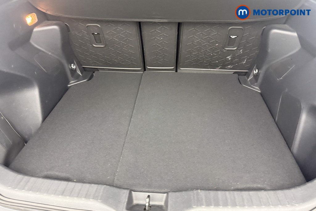 Used Toyota Yaris Cross 2024 for sale - 77984378: Photo 13