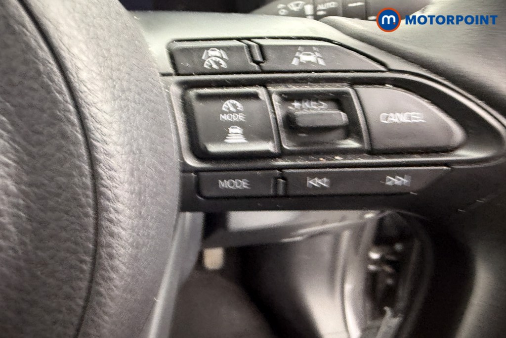 Used Toyota Yaris Cross 2024 for sale - 77984378: Photo 30