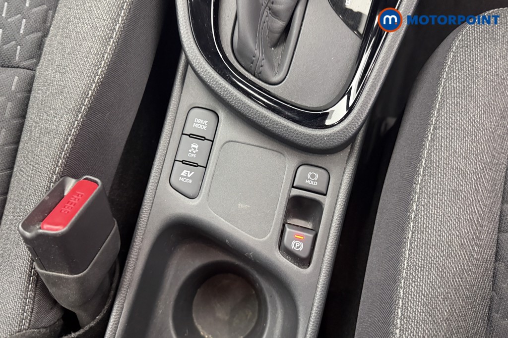 Used Toyota Yaris Cross 2024 for sale - 77984378: Photo 36