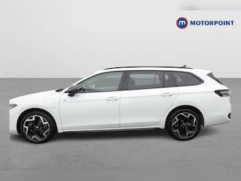 Used Volkswagen Passat 2025 for sale - 79732995: Photo