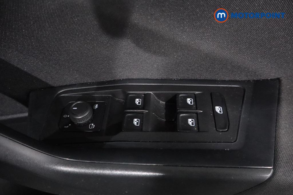 Used Volkswagen T-Roc 2023 for sale - 77903952: Photo 19