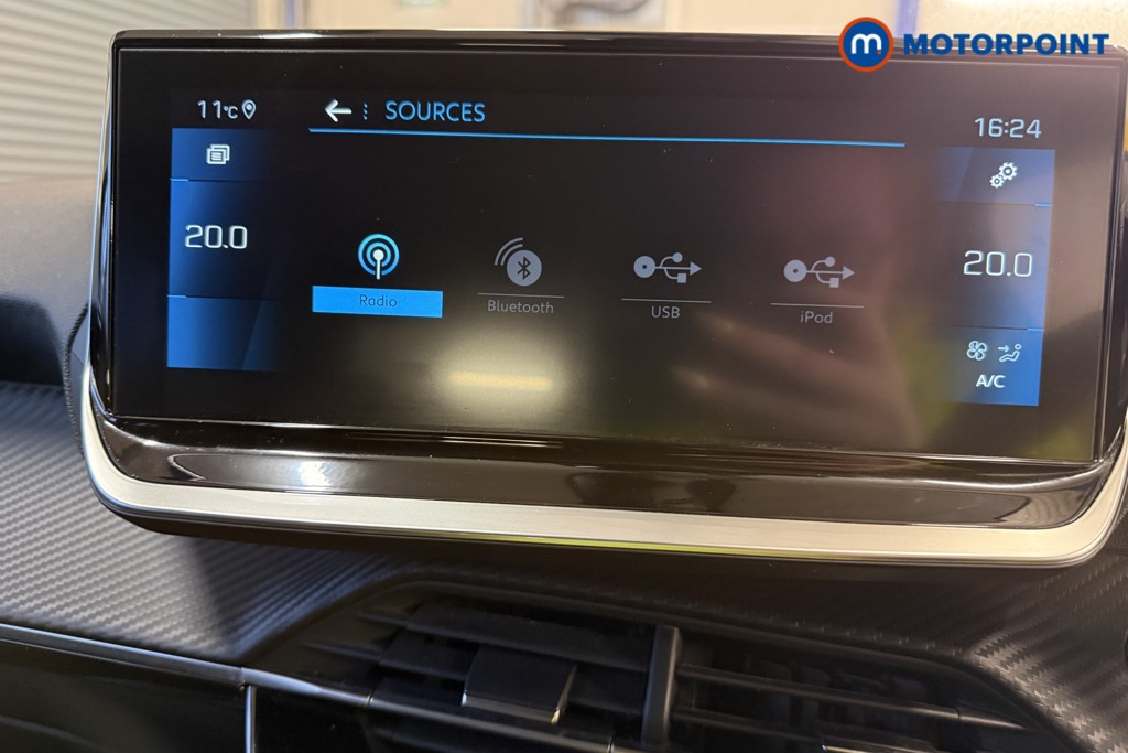 Used Peugeot 208 2022 for sale - 77026120: Photo 17