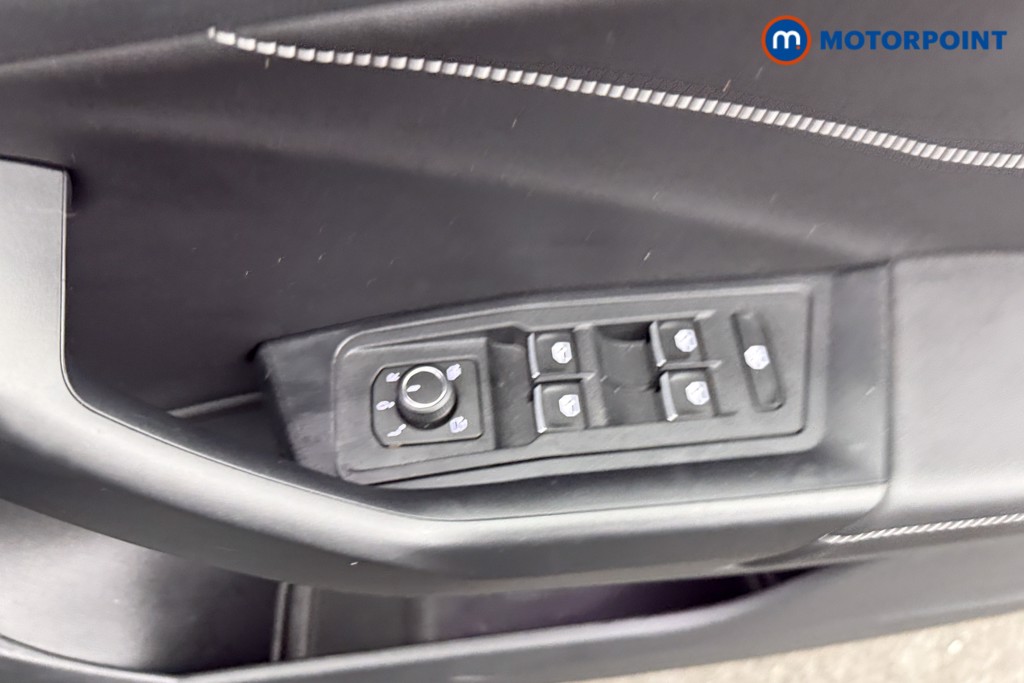 Used Volkswagen T-Roc 2025 for sale - 77324137: Photo 25