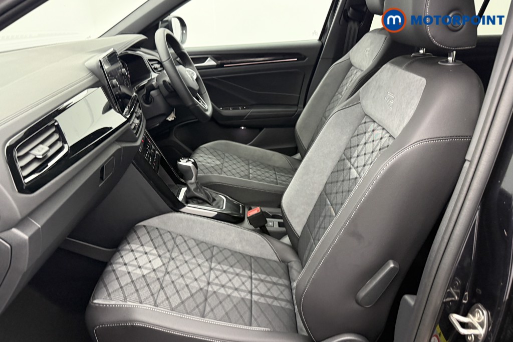 Used Volkswagen T-Roc 2025 for sale - 77324137: Photo 31