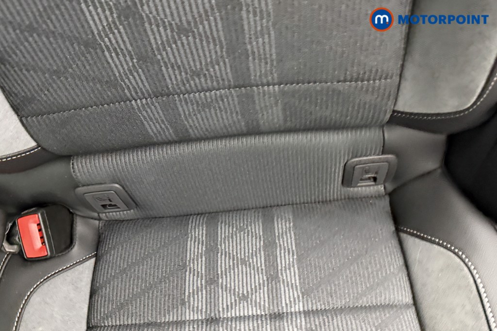 Used Volkswagen T-Roc 2025 for sale - 77324137: Photo 33