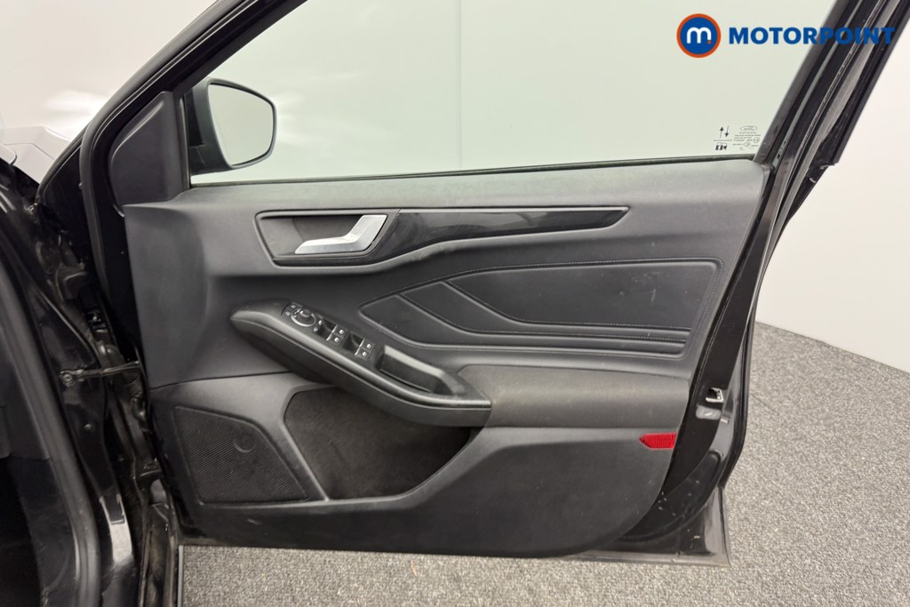 Used Ford Focus 2022 for sale - 76969255: Photo 25