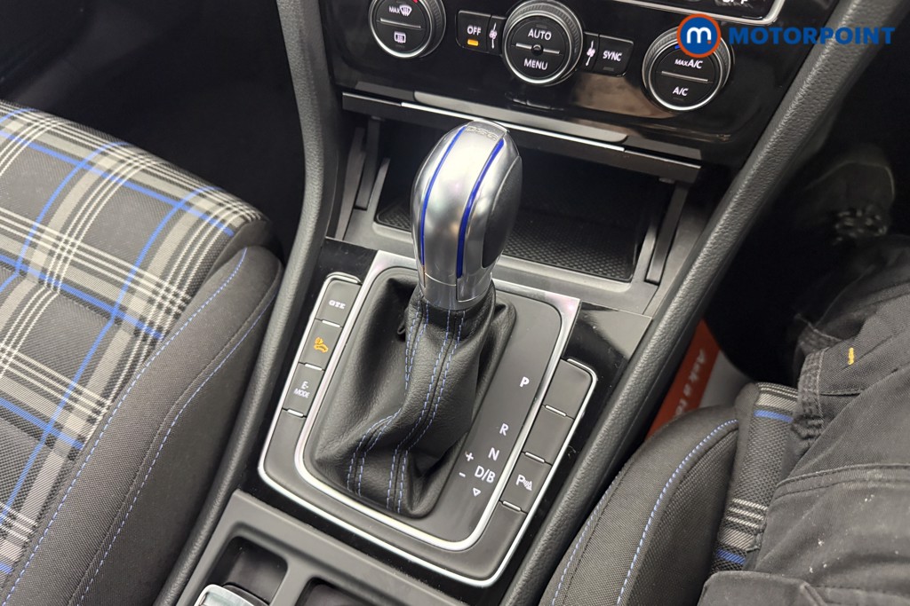 Used Volkswagen Golf 2018 for sale - 77872868: Photo 13