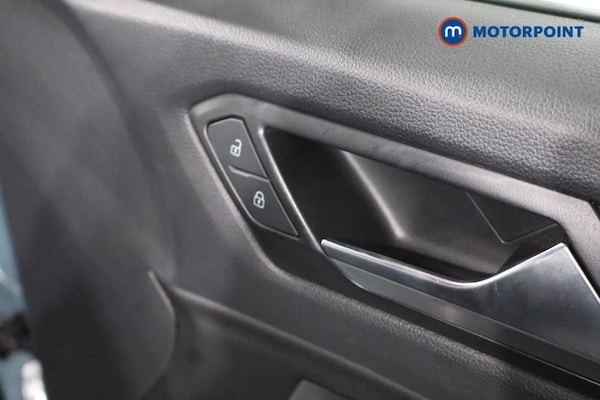 Used Volkswagen T-Roc 2023 for sale - 76067839: Photo 19