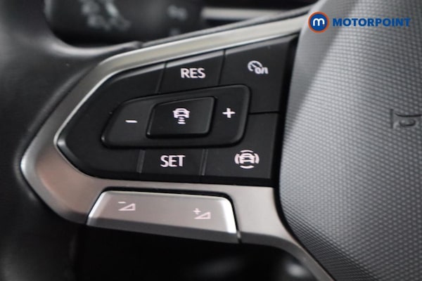 Used Volkswagen T-Roc 2023 for sale - 76067839: Photo 22